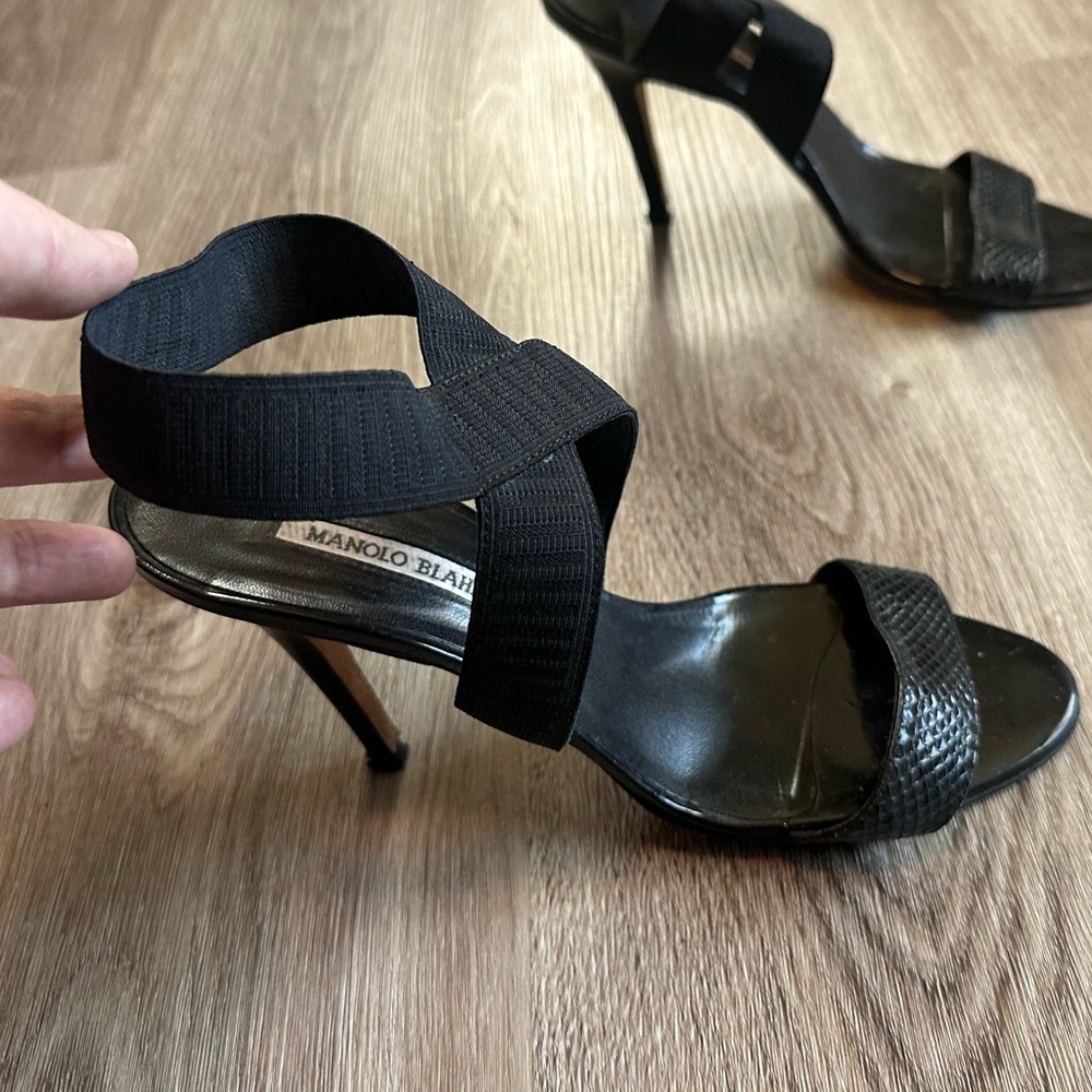Manolo Blahnik Black Elastic Strappy Snakeskin Open Toe Heel Sandals Size 39 - Picture 2 of 9